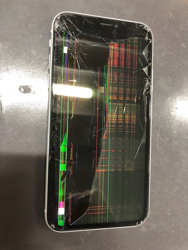 iPhoneXRの液晶が不良を起こしています。