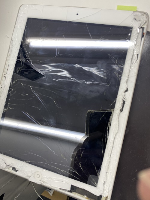 iPadのガラス割れ修理