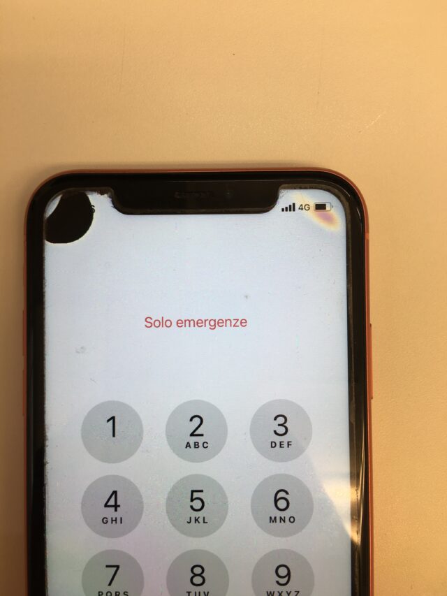 iPhoneXR　画面交換前